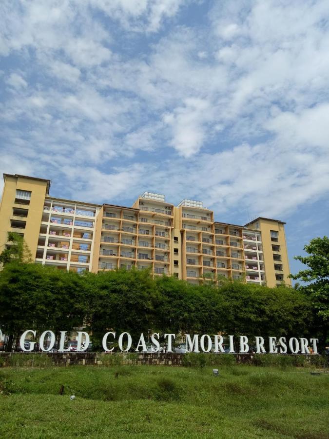 Hotel Gold Coast Morib By Tim Exterior foto