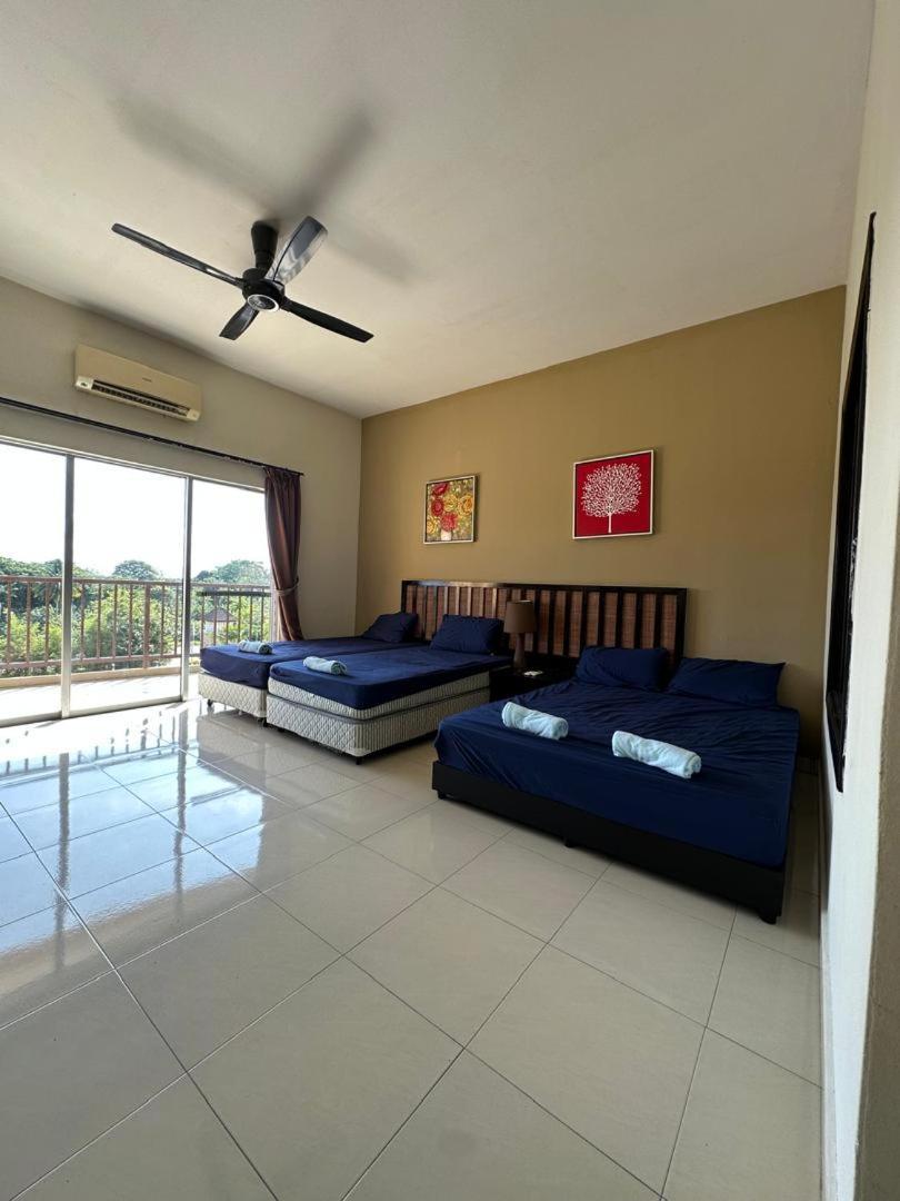Hotel Gold Coast Morib By Tim Exterior foto