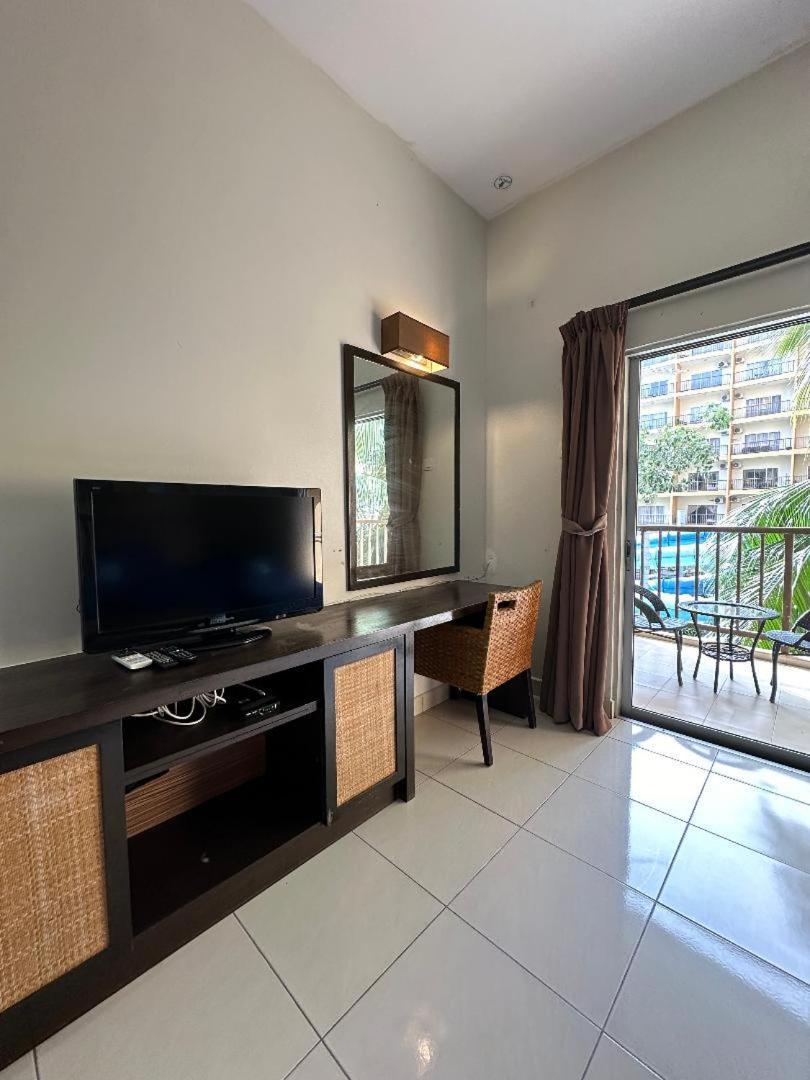 Hotel Gold Coast Morib By Tim Exterior foto